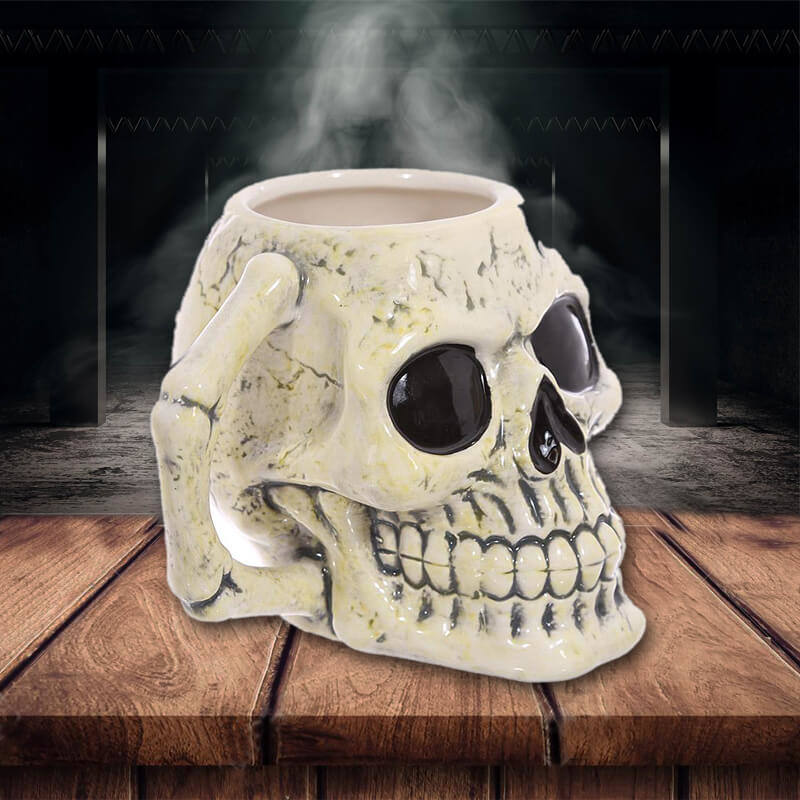 Antikolt bögre koponya